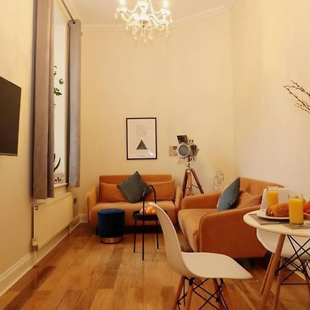 Seagulls Nest- Stylish 1 Bed Seafront Apartment Хейстингс Екстериор снимка
